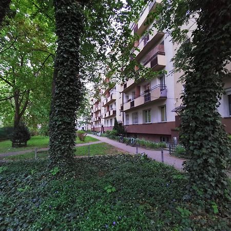 Na Muranowie - Mieszkanie Z Historia I In Muranow - A Flat With Warsaw History Esterno foto