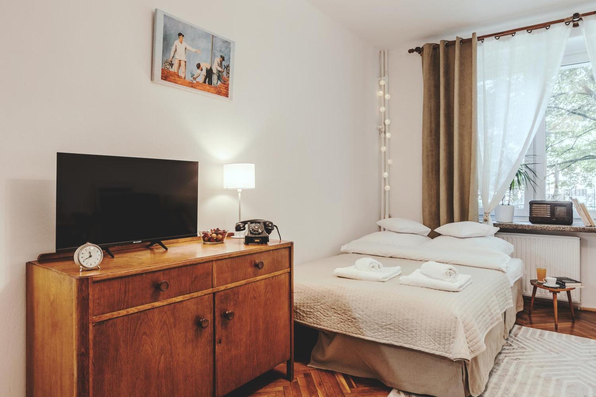 Na Muranowie - Mieszkanie Z Historia I In Muranow - A Flat With Warsaw History Esterno foto